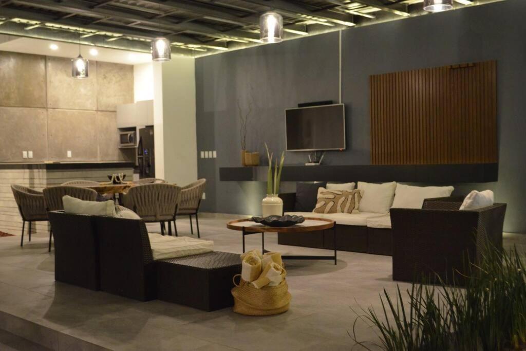 Villa Casa Familiar Con Alberca Privada Climatizada à Guadalajara Extérieur photo